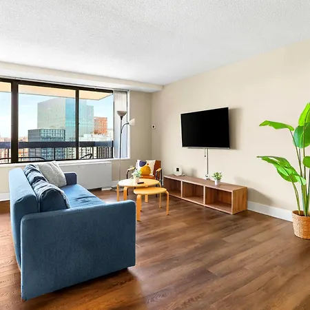 Crystal City Escape Stylish Apt Close To Dc Airport